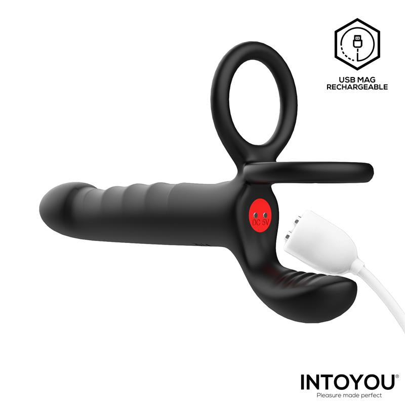 Magnor Dildo con Anillo Doble y Estimulador de Testiculos